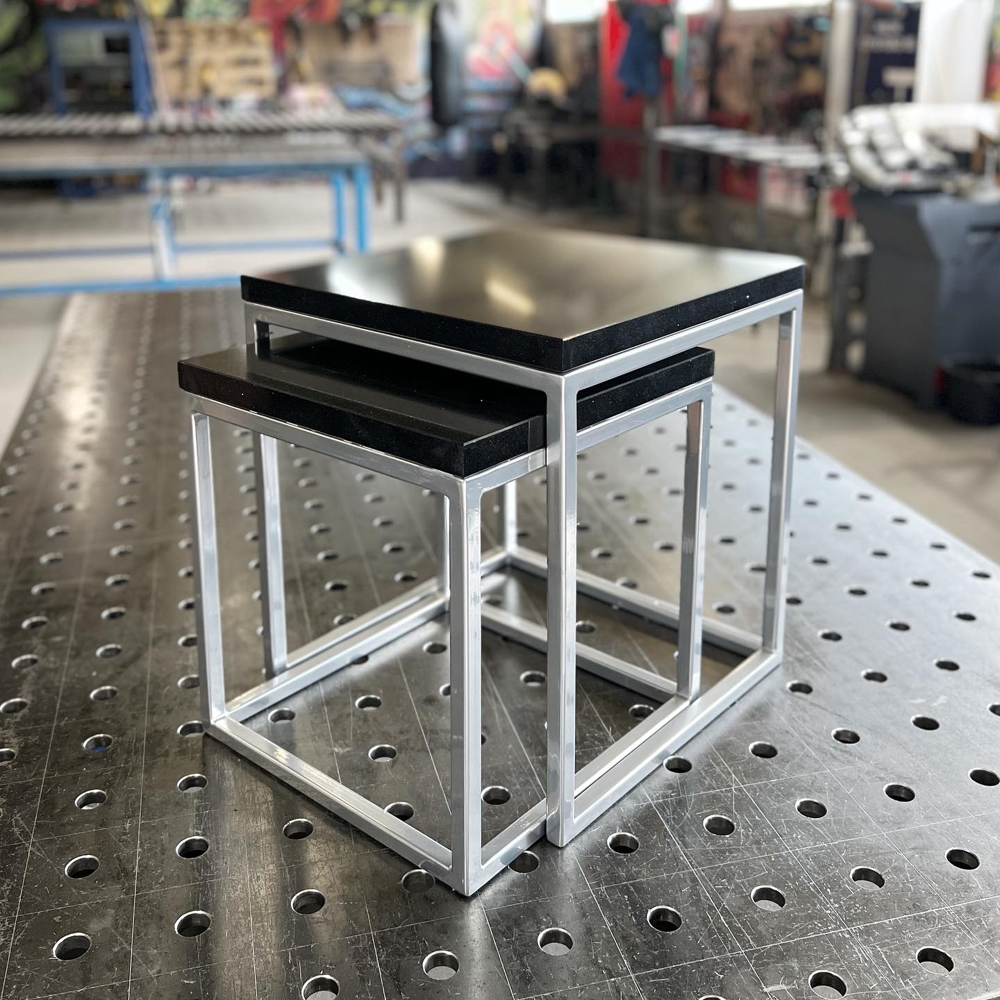 zestaw stolików kawowych